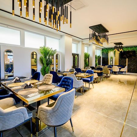 Elitte Inn & Suites Roşu エクステリア 写真