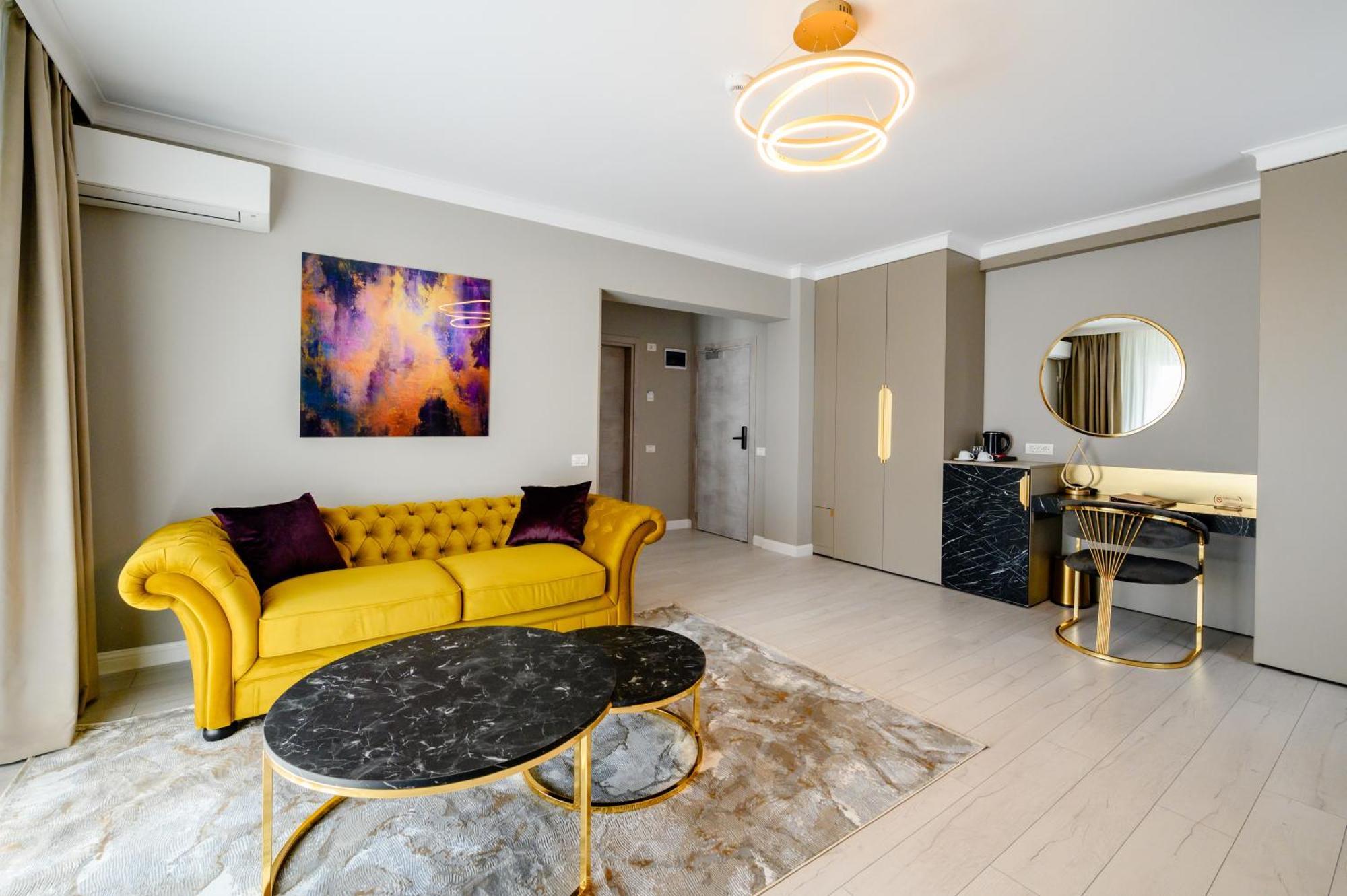 Elitte Inn & Suites Roşu エクステリア 写真