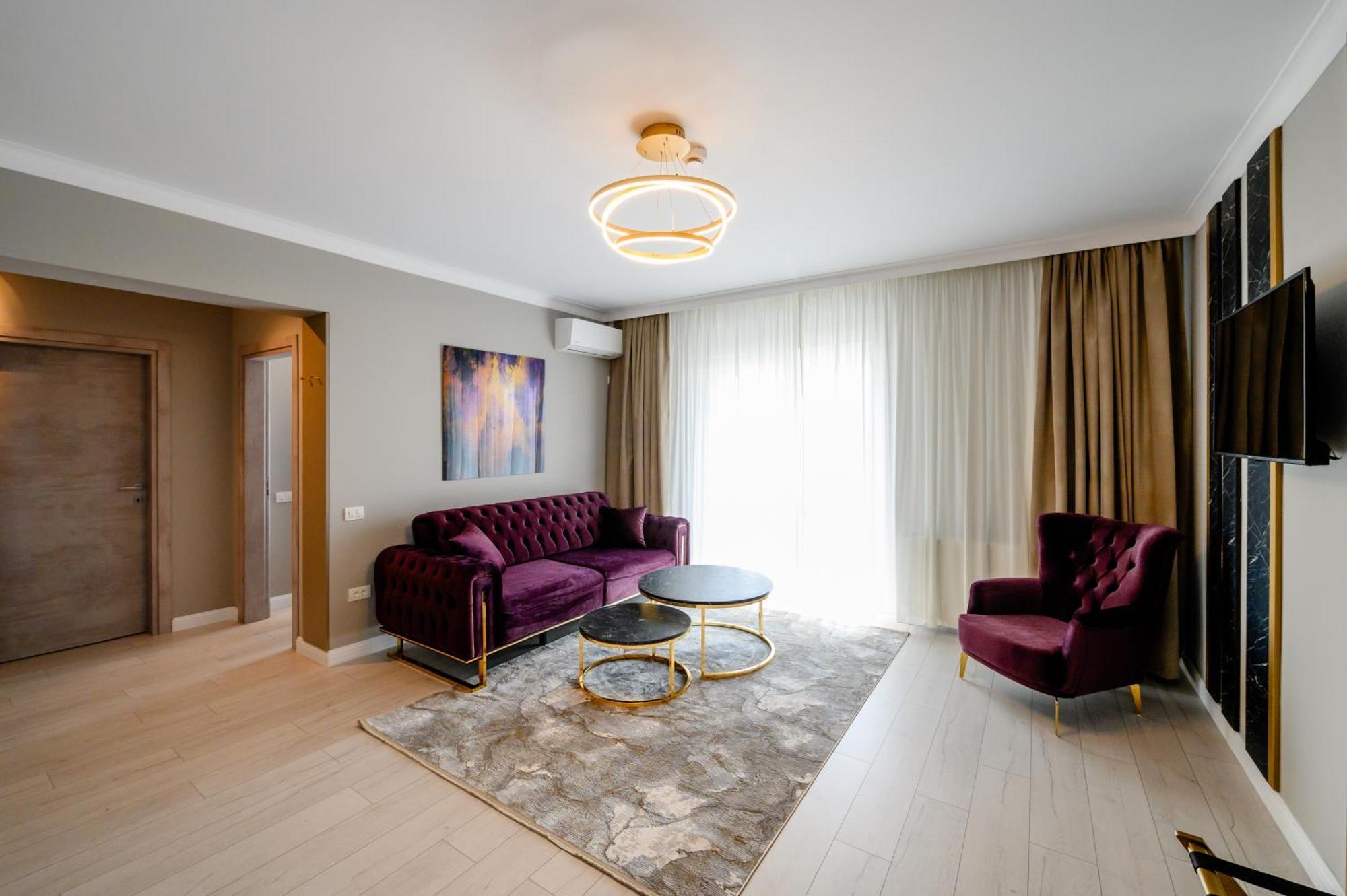 Elitte Inn & Suites Roşu エクステリア 写真
