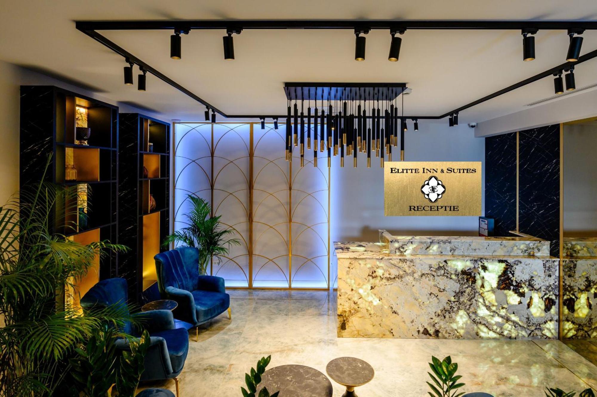 Elitte Inn & Suites Roşu エクステリア 写真