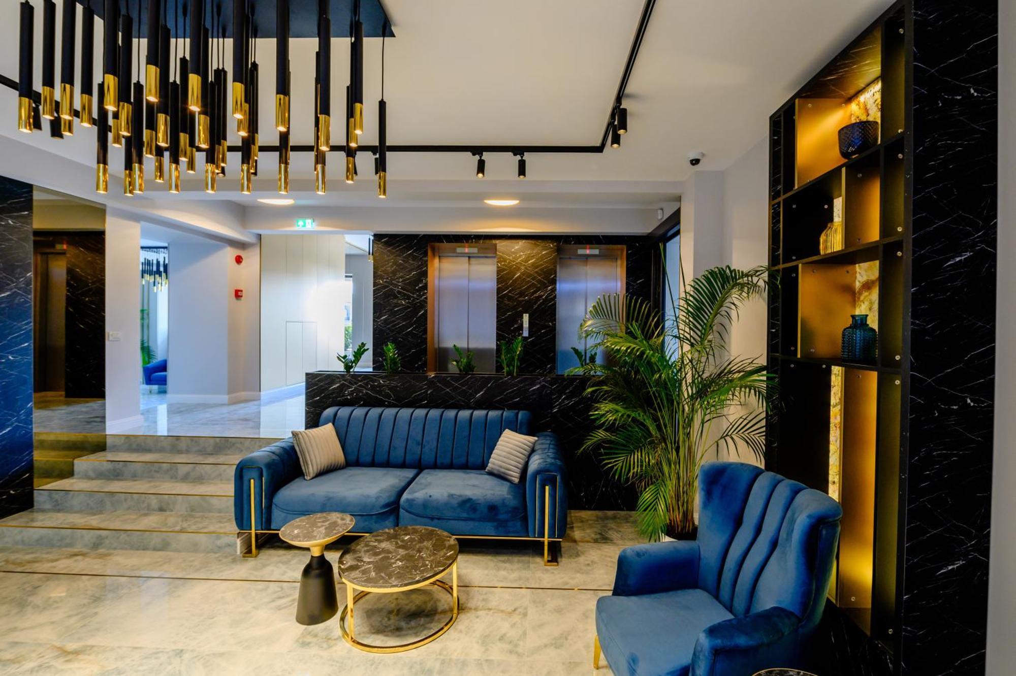 Elitte Inn & Suites Roşu エクステリア 写真