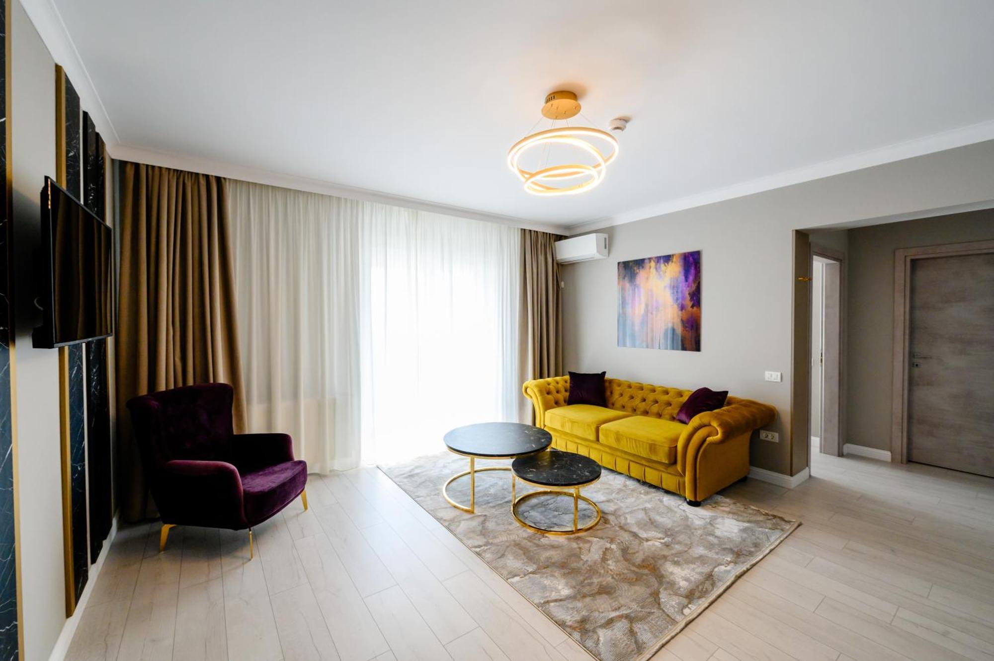 Elitte Inn & Suites Roşu エクステリア 写真
