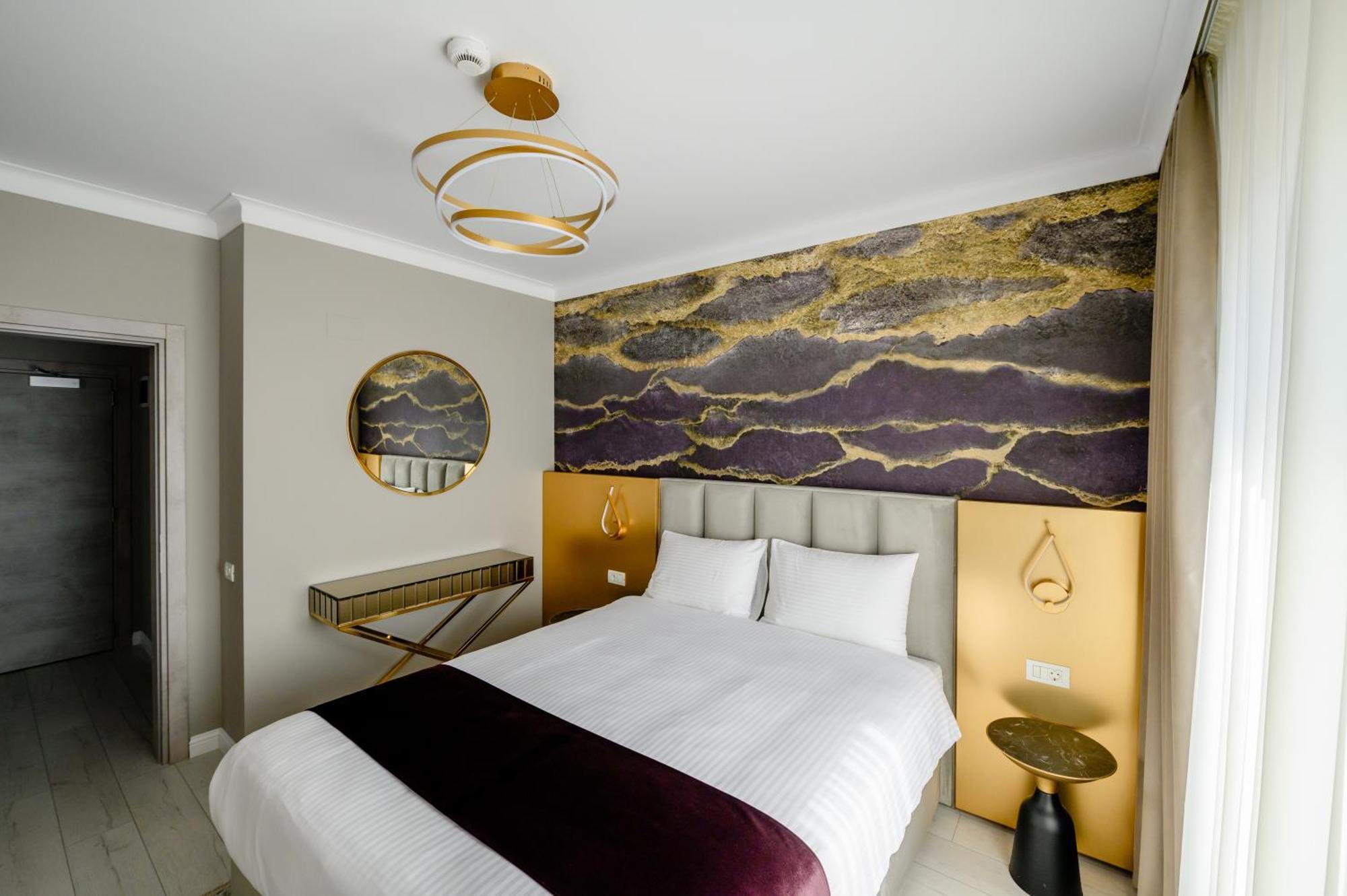 Elitte Inn & Suites Roşu エクステリア 写真