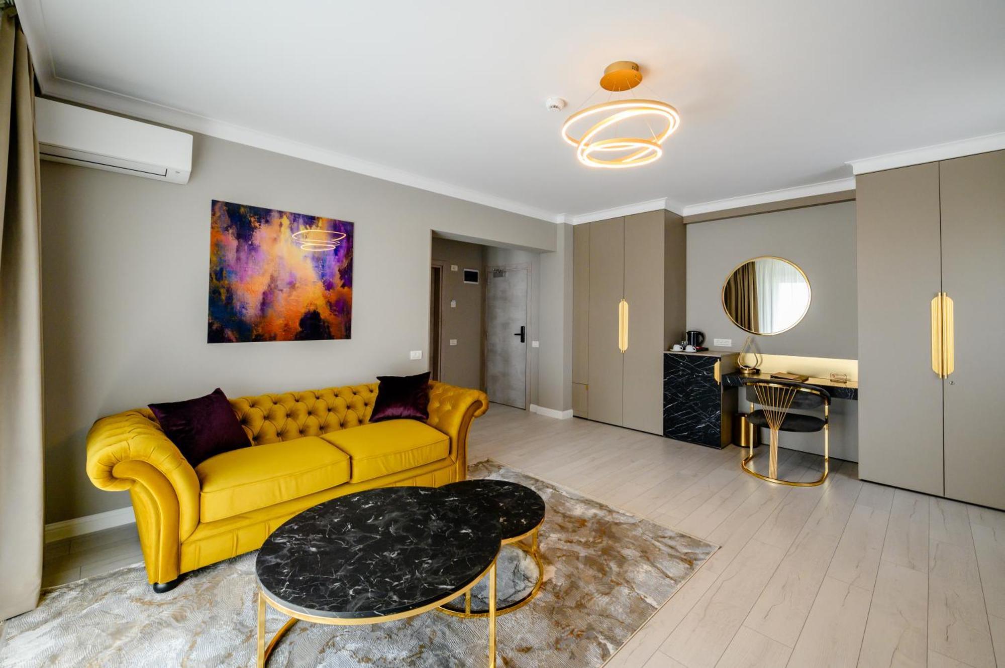 Elitte Inn & Suites Roşu エクステリア 写真
