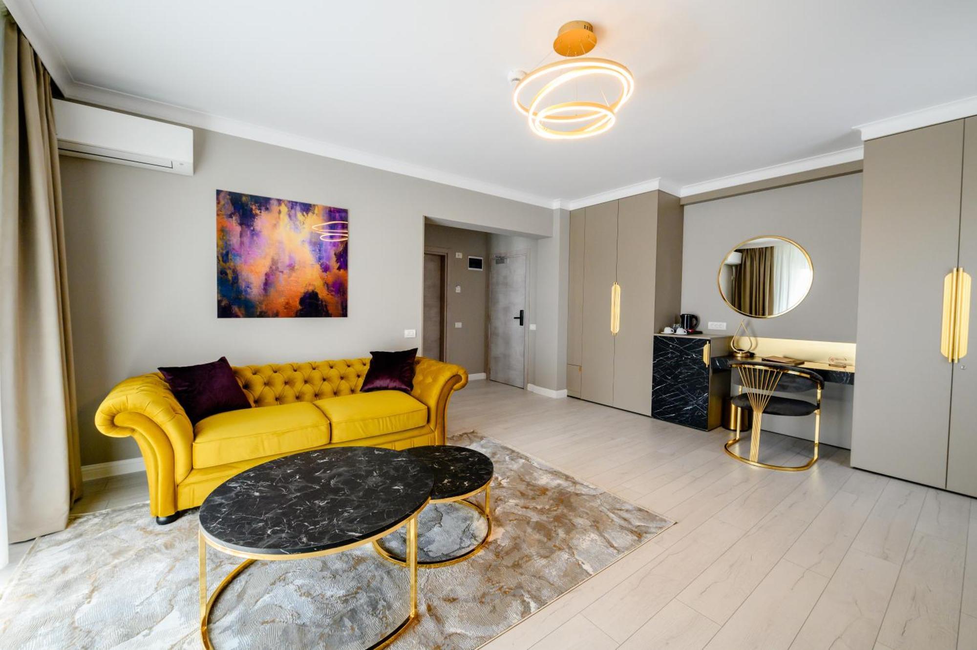 Elitte Inn & Suites Roşu エクステリア 写真