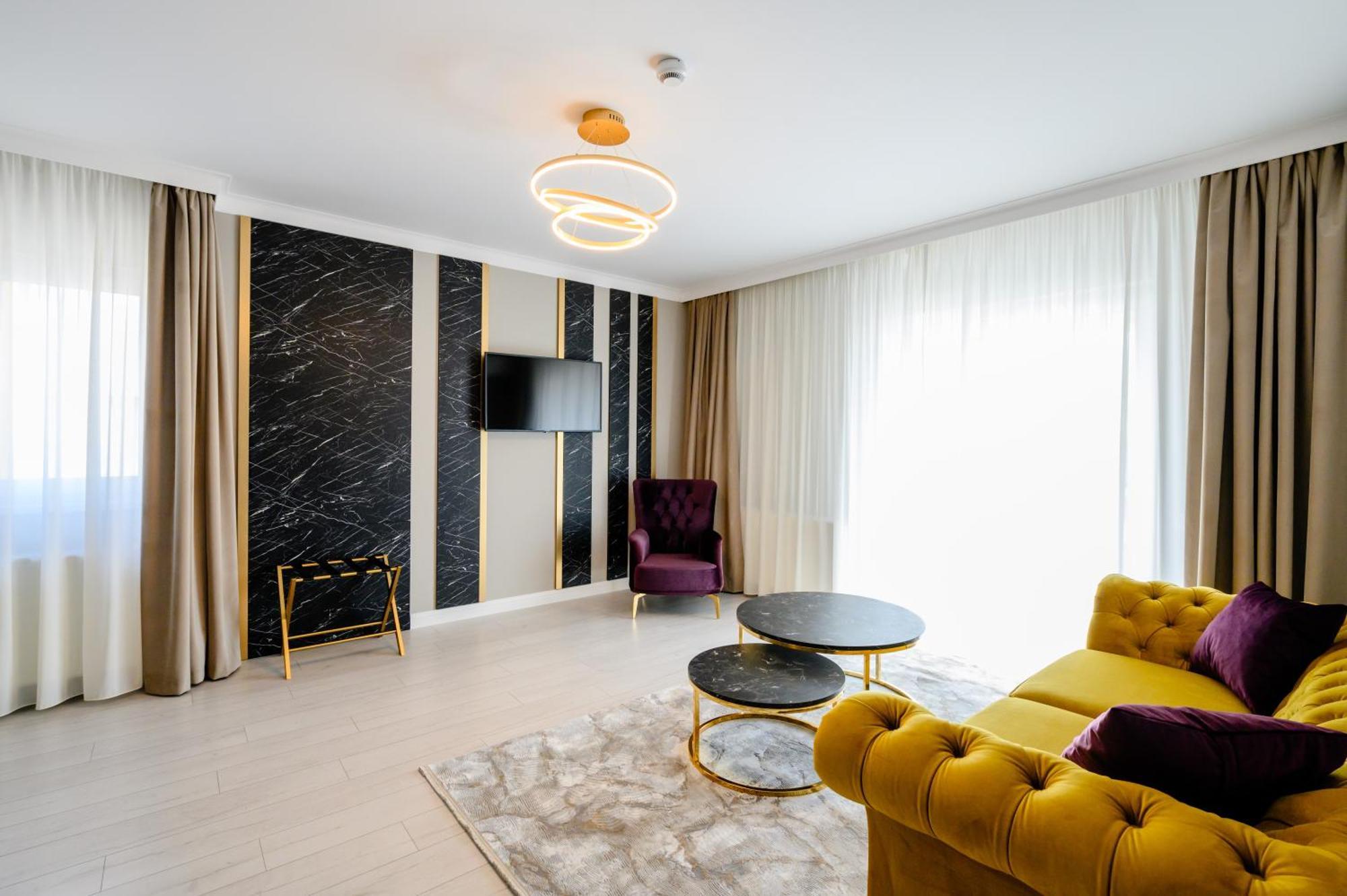 Elitte Inn & Suites Roşu エクステリア 写真